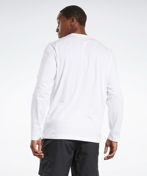 Reebok(リーボック)の「グラフィック シリーズ プレシーズン ロング スリーブ Tシャツ / Graphic Series Pre-Season Long Sleeve T-Shirt /(Tシャツ/カットソー・メンズ・ホワイト/ブラック・SMALL/X-LARGE/LARGE/XXX-LARGE/XX-LARGE/MEDIUM/X-SMALL)」の5枚目の写真