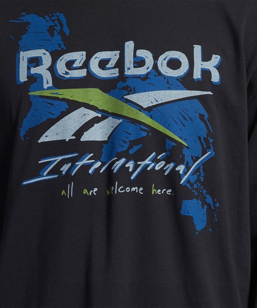 Reebok(リーボック)の「グラフィック シリーズ プレシーズン ロング スリーブ Tシャツ / Graphic Series Pre-Season Long Sleeve T-Shirt /(Tシャツ/カットソー・メンズ・ホワイト/ブラック・SMALL/X-LARGE/LARGE/XXX-LARGE/XX-LARGE/MEDIUM/X-SMALL)」の9枚目の写真