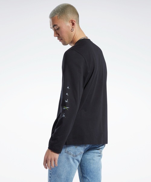 Reebok(リーボック)の「グラフィック シリーズ プレシーズン ロング スリーブ Tシャツ / Graphic Series Pre-Season Long Sleeve T-Shirt /(Tシャツ/カットソー・メンズ・ホワイト/ブラック・SMALL/X-LARGE/LARGE/XXX-LARGE/XX-LARGE/MEDIUM/X-SMALL)」の12枚目の写真