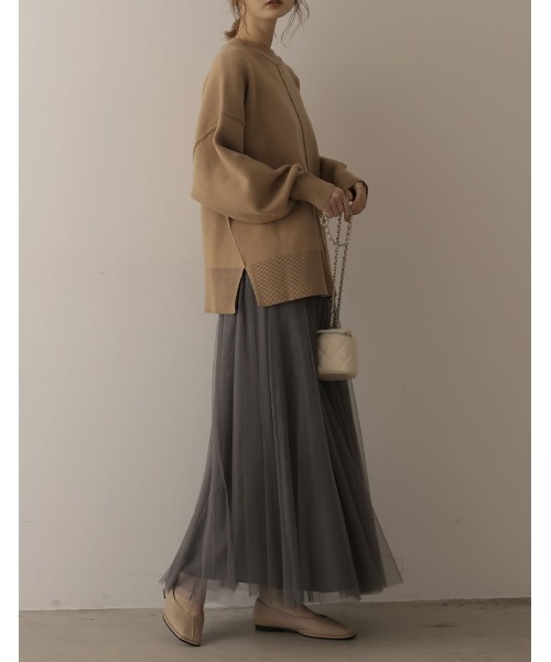 Re:EDIT（リエディ）の「[2022A/W COLLECTION]センターラインスクエアトゥフラットパンプス（パンプス・レディース・ブラック/レッド/アイボリー/グレイッシュベージュ・SMALL/MEDIUM/LARGE/X-LARGE）」の8枚目の写真