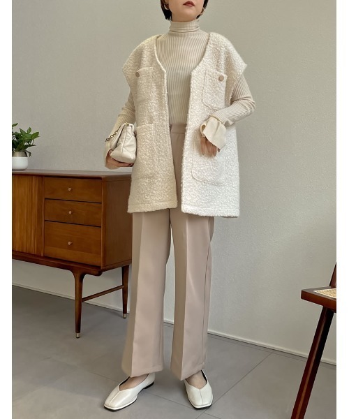 Re:EDIT（リエディ）の「[2022A/W COLLECTION]センターラインスクエアトゥフラットパンプス（パンプス・レディース・ブラック/レッド/アイボリー/グレイッシュベージュ・SMALL/MEDIUM/LARGE/X-LARGE）」の18枚目の写真