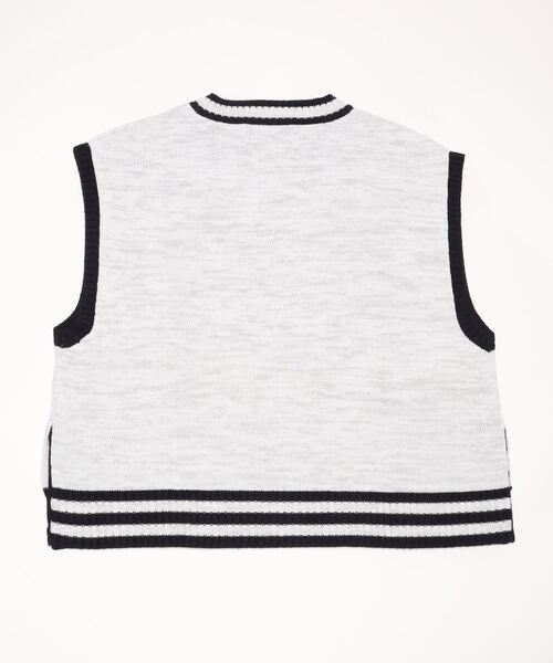 ROMANTIC CROWN（ロマンティッククラウン）の「A'GEM/9 × .kom『ROMANTIC CROWN/ロマンティッククラウン』SIDE BUTTON WIDE VEST/サイドボタン ワイドベスト（ベスト・レディース・ライトグレー/ネイビー・M/L）」の19枚目の写真