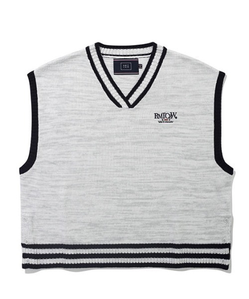 ROMANTIC CROWN（ロマンティッククラウン）の「A'GEM/9 × .kom『ROMANTIC CROWN/ロマンティッククラウン』SIDE BUTTON WIDE VEST/サイドボタン ワイドベスト（ベスト・レディース・ライトグレー/ネイビー・M/L）」の9枚目の写真