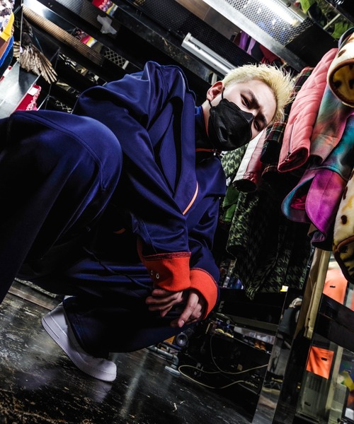 WEGO(ウィゴー)の「∴WEGO/DOGコラボ インサイドアウトジャケット(ジャージ・メンズ・オレンジ/ネイビー・LARGE/MEDIUM)」の3枚目の写真