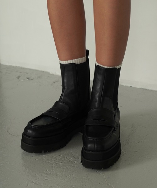 TINA：JOJUN（ティーナジョジュン）の「サイドゴア ローファーブーツ TINA：JOJUN（ブーツ・レディース・カーキ/ブラック・S/M/L）」の8枚目の写真