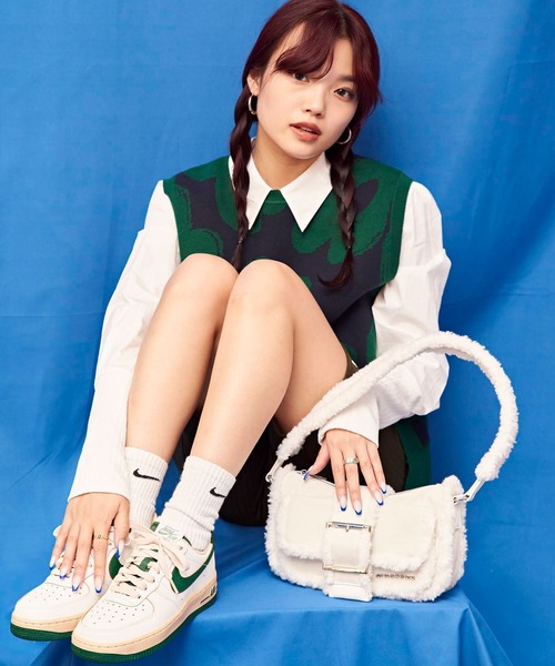 atmos pink（アトモスピンク）の「atmos pink ムートンショルダーバッグ / アトモスピンク ムートンショルダーバッグ（ショルダーバッグ・レディース・アイボリー/ブラウン/ミント・FREE）」の2枚目の写真