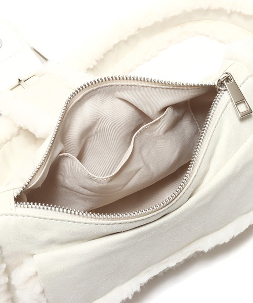 atmos pink（アトモスピンク）の「atmos pink ムートンショルダーバッグ / アトモスピンク ムートンショルダーバッグ（ショルダーバッグ・レディース・アイボリー/ブラウン/ミント・FREE）」の16枚目の写真