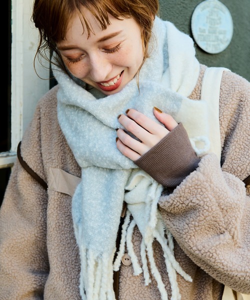 Crisp(クリスプ)の「リサイクルループマフラー(マフラー・レディース・イエロー/グレー・FREE)」の2枚目の写真