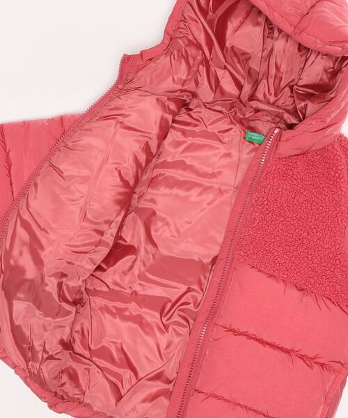 BENETTON (UNITED COLORS OF BENETTON)（ベネトンユナイテッドカラーズオブベネトン）の「キッズフード付きボア中綿ジャケットG（その他アウター・キッズ・ブラック/ピンク・SMALL/MEDIUM/LARGE/X-LARGE/XX-LARGE）」の7枚目の写真