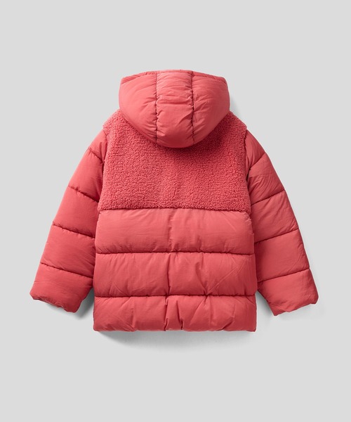BENETTON (UNITED COLORS OF BENETTON)（ベネトンユナイテッドカラーズオブベネトン）の「キッズフード付きボア中綿ジャケットG（その他アウター・キッズ・ブラック/ピンク・SMALL/MEDIUM/LARGE/X-LARGE/XX-LARGE）」の3枚目の写真