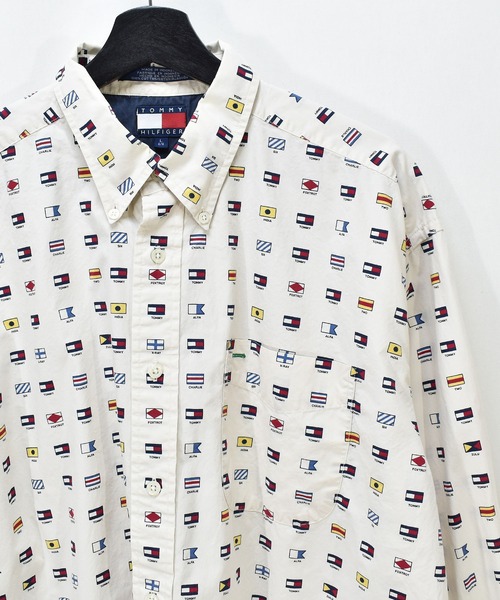 TOMMY HILFIGER(トミーヒルフィガー)の「【ヴィンテージ古着】TOMMY HILFIGER / トミーヒルフィガー 国旗柄 ボタンダウンシャツ(シャツ/ブラウス・メンズ・ホワイト・LARGE)」の1枚目の写真