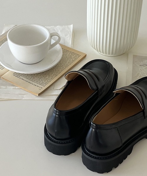 by muni:r（バイ ムニール）の「クラシック厚底ローファー（ローファー・レディース・ブラック・23.0cm/23.5cm/24.0cm/24.5cm/25.0cm）」の6枚目の写真