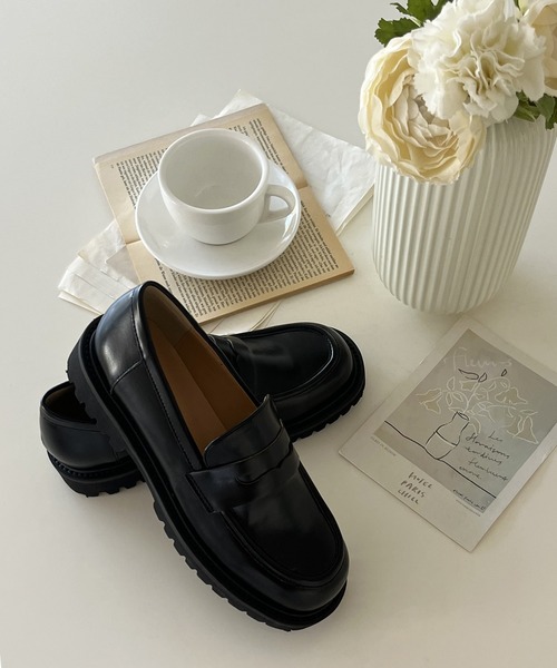 by muni:r（バイ ムニール）の「クラシック厚底ローファー（ローファー・レディース・ブラック・23.0cm/23.5cm/24.0cm/24.5cm/25.0cm）」の4枚目の写真