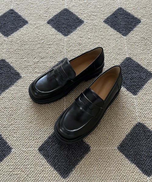 by muni:r（バイ ムニール）の「クラシック厚底ローファー（ローファー・レディース・ブラック・23.0cm/23.5cm/24.0cm/24.5cm/25.0cm）」の11枚目の写真
