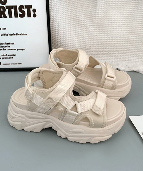 Shoes in Closet（シューズインクローゼット）の「軽量厚底 フットベッド ベルクロ スポーツサンダル 1842（サンダル・レディース・ブラック×ホワイト/アイボリー/ブラック×ブラック・LL/L/M/S）」の7枚目の写真