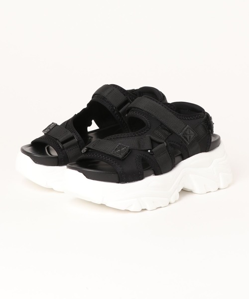 Shoes in Closet（シューズインクローゼット）の「軽量厚底 フットベッド ベルクロ スポーツサンダル 1842（サンダル・レディース・ブラック×ホワイト/アイボリー/ブラック×ブラック・LL/L/M/S）」の18枚目の写真
