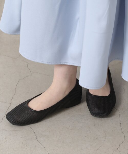 RAY CASSIN(レイカズン)の「M/L シアーフラットシューズ(バレエシューズ・レディース・ブラック/キナリ・MEDIUM/LARGE)」の9枚目の写真