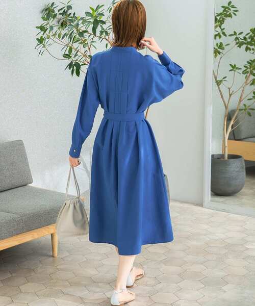 URBAN RESEARCH ROSSO WOMEN(アーバンリサーチ ロッソ)の「ウエストベルトドルマンワンピース(ワンピース・レディース・ブルー/ベージュ系その他/チャコールグレー・FREE)」の22枚目の写真