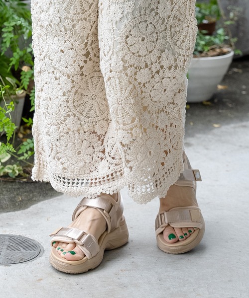 moz（モズ）の「moz(モズ) ロゴ入り厚底クッションスポーツサンダル（サンダル・レディース・ブラック/カーキ/ベージュ・M/S/L/LL）」の9枚目の写真