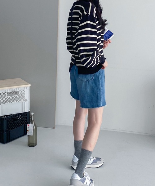 fd style(エフディ スタイル)の「後ろボタンストライプニット(ニット/セーター・レディース・Navy/White・FREE)」の6枚目の写真