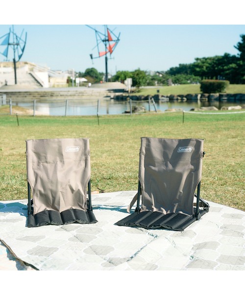 COLEMAN（コールマン）の「コンパクトグランドチェア（グレージュ）（アウトドアグッズ・メンズ・ライトグレー・FREE）」の9枚目の写真