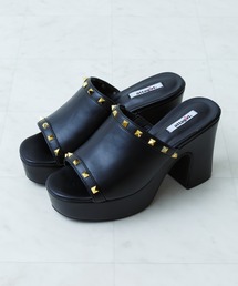 スタッズミュールサンダル