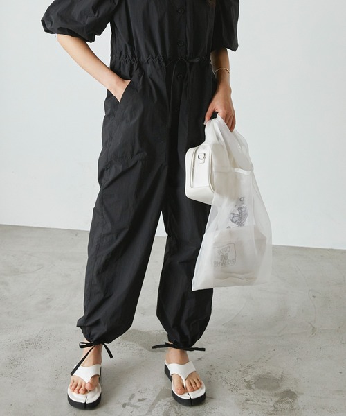 forksy.（フォルクシー）の「【forksy.】ナイロンパフスリーブジャンプスーツ（つなぎ/オールインワン・レディース・ピンク/ブラック/ブルー/グレイッシュベージュ・FREE）」の17枚目の写真