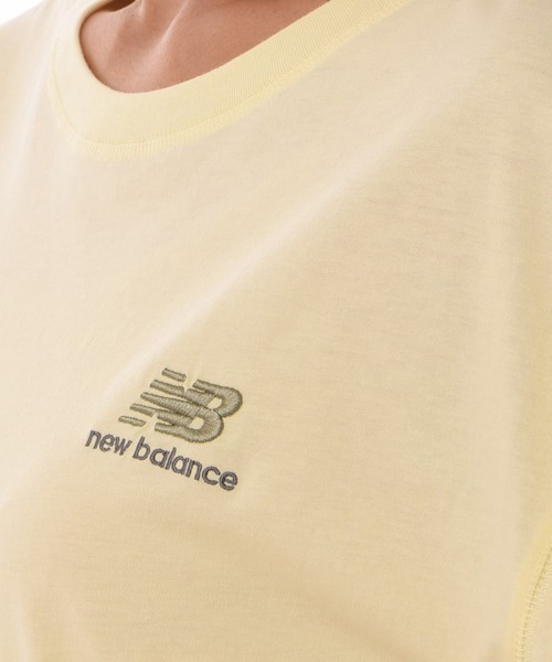 NEW BALANCE(ニューバランス)の「NB Essentials uni-ssentialsショートスリーブTシャツ(Tシャツ/カットソー・メンズ・ライトイエロー/ダークグリーン/ライラック・1/2/4/0/5/3)」の12枚目の写真