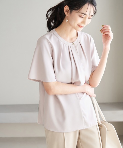 ボウタイフウタックハーフスリーブブラウス