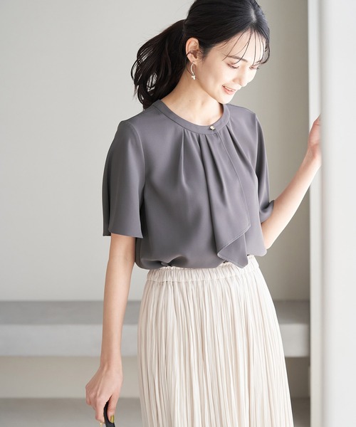 ボウタイフウタックハーフスリーブブラウス