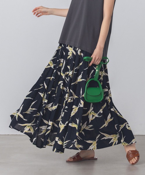 lil nina（リルニーナ）の「レーヨン プリント ギャザースカート（スカート・レディース・レッド/ブラック/グリーン・FREE）」の2枚目の写真