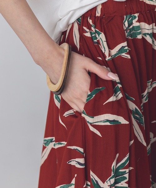 lil nina（リルニーナ）の「レーヨン プリント ギャザースカート（スカート・レディース・レッド/ブラック/グリーン・FREE）」の10枚目の写真