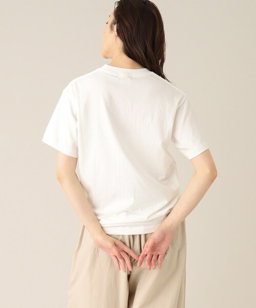 UNTITLED(アンタイトル)の「【WORLD for the World】タイポグラフィティロゴTシャツ(Tシャツ/カットソー・レディース・アイボリー/ブラック/ライトグリーン/ライトベージュ・00/02/04)」の15枚目の写真