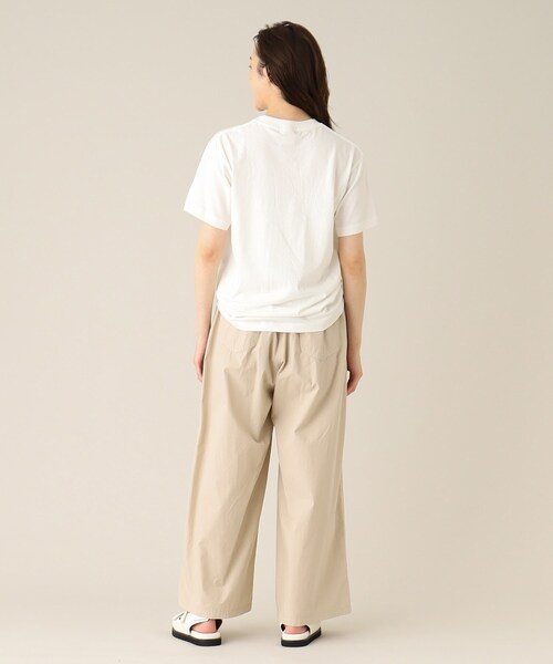 UNTITLED(アンタイトル)の「【WORLD for the World】タイポグラフィティロゴTシャツ(Tシャツ/カットソー・レディース・アイボリー/ブラック/ライトグリーン/ライトベージュ・00/02/04)」の18枚目の写真