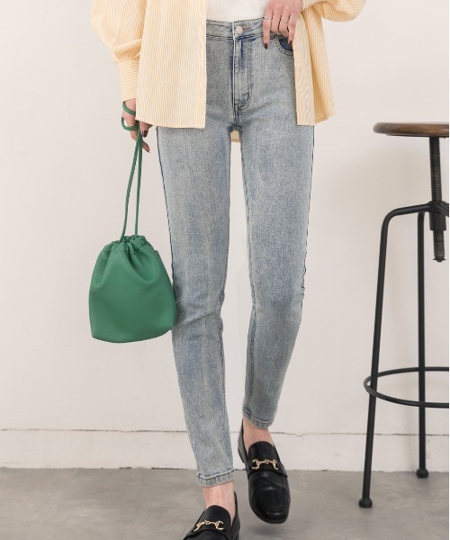 ad thie（アドティエ）の「スーパースキニーパンツ デニム（デニムパンツ・レディース・スカイブルー/ライトインディゴブルー/ダークブルー・LARGE/SMALL/MEDIUM）」の2枚目の写真