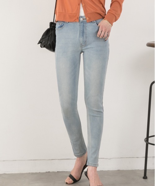 ad thie（アドティエ）の「スーパースキニーパンツ デニム（デニムパンツ・レディース・スカイブルー/ライトインディゴブルー/ダークブルー・LARGE/SMALL/MEDIUM）」の11枚目の写真