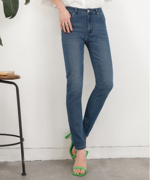 ad thie（アドティエ）の「スーパースキニーパンツ デニム（デニムパンツ・レディース・スカイブルー/ライトインディゴブルー/ダークブルー・LARGE/SMALL/MEDIUM）」の19枚目の写真