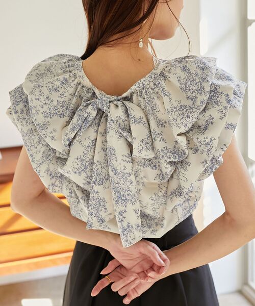 MAJESTIC LEGON（マジェスティックレゴン）の「バックリボンバルーンフリルブラウス（シャツ/ブラウス・レディース・ブラック/オフホワイト/ベージュ系その他2/ブルー系その他2・MEDIUM）」の18枚目の写真