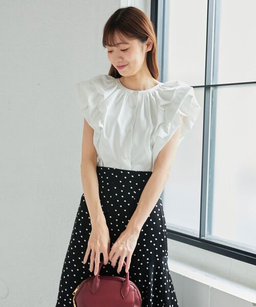 MAJESTIC LEGON（マジェスティックレゴン）の「バックリボンバルーンフリルブラウス（シャツ/ブラウス・レディース・ブラック/オフホワイト/ベージュ系その他2/ブルー系その他2・MEDIUM）」の21枚目の写真