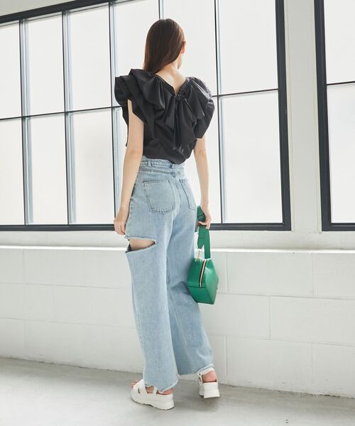 MAJESTIC LEGON（マジェスティックレゴン）の「バックリボンバルーンフリルブラウス（シャツ/ブラウス・レディース・ブラック/オフホワイト/ベージュ系その他2/ブルー系その他2・MEDIUM）」の11枚目の写真