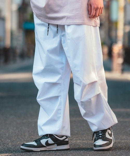 improves(インプローブス)の「【UAU】裏メッシュ 撥水 ワイドイージー パラシュートパンツ(その他パンツ・メンズ・カーキ/パープル/ブラック/ホワイト・LARGE/MEDIUM)」の6枚目の写真