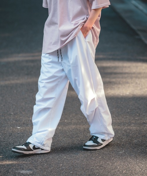 improves(インプローブス)の「【UAU】裏メッシュ 撥水 ワイドイージー パラシュートパンツ(その他パンツ・メンズ・カーキ/パープル/ブラック/ホワイト・LARGE/MEDIUM)」の9枚目の写真