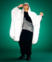 KiU（キウ）の「ライトに反射する安全レインポンチョ【VEER】フルリフレクターポンチョ（レインコート/ポンチョ・レディース）」