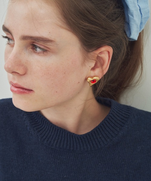 whim(ウィム)の「Heart Stone Pierce(ピアス(両耳用)・レディース・シルバー/ゴールド・FREE)」の6枚目の写真