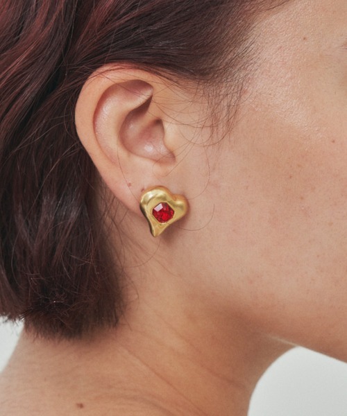 whim(ウィム)の「Heart Stone Pierce(ピアス(両耳用)・レディース・シルバー/ゴールド・FREE)」の4枚目の写真