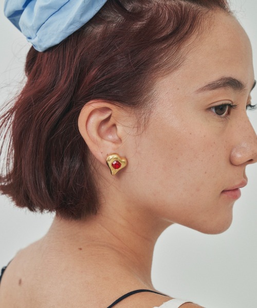 whim(ウィム)の「Heart Stone Pierce(ピアス(両耳用)・レディース・シルバー/ゴールド・FREE)」の8枚目の写真