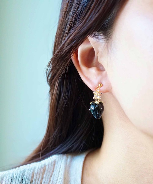 CERCA(チェルカ)の「jolie minette/小さな フルーツ ゴールド ピアス(ピアス(両耳用)・レディース・ブラック/クリア/ブラウン/ベージュ・FREE)」の10枚目の写真