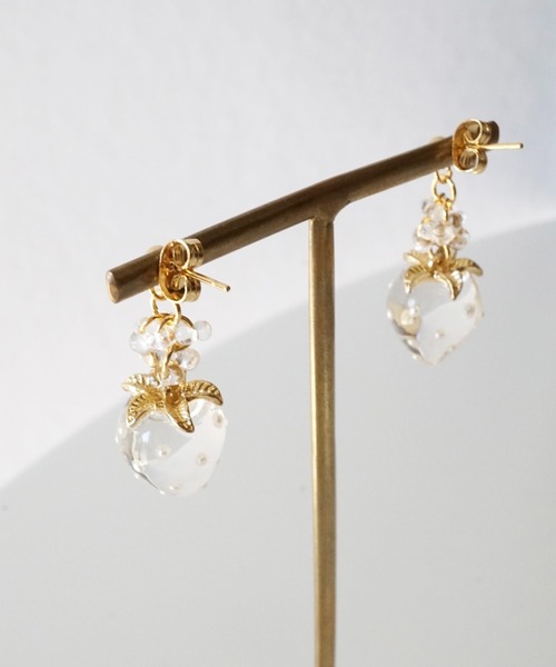 CERCA(チェルカ)の「jolie minette/小さな フルーツ ゴールド ピアス(ピアス(両耳用)・レディース・ブラック/クリア/ブラウン/ベージュ・FREE)」の13枚目の写真