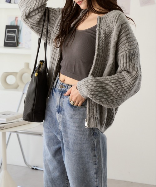 Ada.(エイダ)の「フルジップ ケーブルニット プルオーバー(ニット/セーター・レディース・グレー/ベージュ/ブラック/ピンク・FREE)」の20枚目の写真