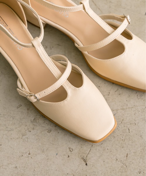 OLIVE des OLIVE（オリーブデオリーブ）の「【S・Mサイズ展開】Tストラップダブルベルトシューズ　1032130100（パンプス・レディース・アイボリー/ブラック・MEDIUM/LARGE）」の13枚目の写真